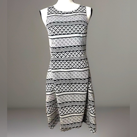 Apt 9 Fit And Flare Dress Size L Black White Geometric Print Sleeveless - Picture 2 of 10